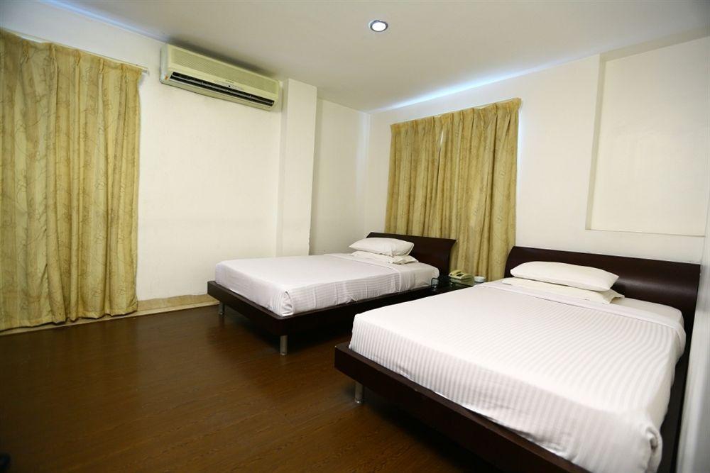 Hotel Oriental Inn Chennai Zewnętrze zdjęcie